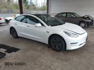 ✅ 2020 Tesla Model 3 Long Range • VIN: 5YJ3E1EB4LF665293 • Lot: 43622344. Wystawiony na IAAI z przebiegiem 57 908 mil. Bezpłatny archiwum sprzedaży aukcyjnych z USA i szczegółowy raport historii pojazdu na DreamBid. Zdjęcie 1.