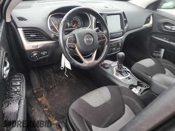 ✅ 2014 Jeep Cherokee Latitude • VIN: 1C4PJMCS5EW125645 • Лот: 89829685. Опубликован ранее на Copart с пробегом 105 724 миль. Бесплатный доступ к архиву аукционных продаж из США и подробный отчёт об истории автомобиля на DreamBid. Изображение 8.