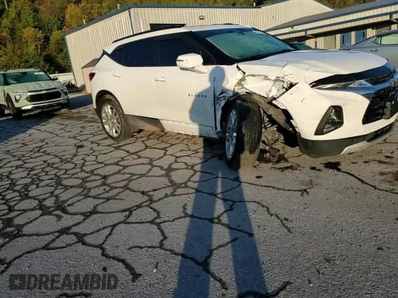 ✅ 2020 Chevrolet Blazer LT • VIN: 3GNKBJRS4LS633179 • Лот: 82513845. Опубликован ранее на Copart с пробегом 69 682 миль. Бесплатный доступ к архиву аукционных продаж из США и подробный отчёт об истории автомобиля на DreamBid. Изображение 14.