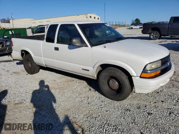 ✅ 2001 Chevrolet S-10 LS • VIN: 1GCCS19W718225703 • Лот: 86328204. Опубликован ранее на Copart с пробегом 243 471 миль. Бесплатный доступ к архиву аукционных продаж из США и подробный отчёт об истории автомобиля на DreamBid. Изображение 4.