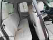 2011 Chevrolet Silverado 1500 LT z VIN 1GCRCSEA1BZ387314, wystawiony jako Copart lot #52740335 z przebiegiem 204 489 mil mil oraz Nie do naprawy • Non repairable. Historia ofert i sprzedaży dostępna na DreamBid. Obrazek 10.