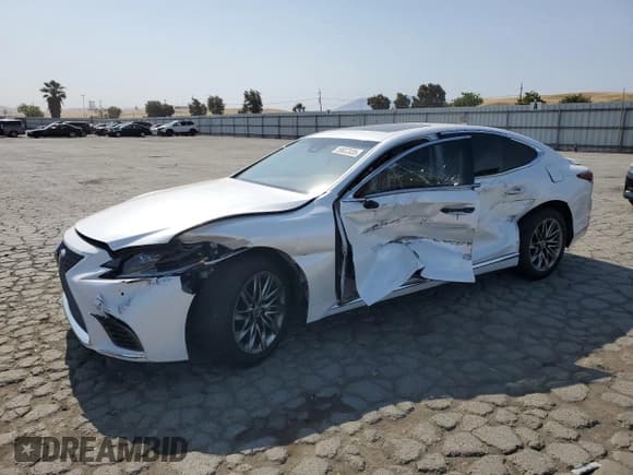 ✅ 2019 Lexus LS 500 • VIN: JTHB51FF3K5007959 • Lot: 59052035. Listed on Copart with 94,388 mi. Free auction sales archive from the USA and detailed vehicle history report at DreamBid. Image 1.