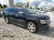 ✅ 2009 Chevrolet Suburban LTZ • VIN: 1GNFK36399J118585 • Lot: 72601924. Wystawiony na Copart z przebiegiem 256 787 mil. Bezpłatny archiwum sprzedaży aukcyjnych z USA i szczegółowy raport historii pojazdu na DreamBid. Zdjęcie 4.
