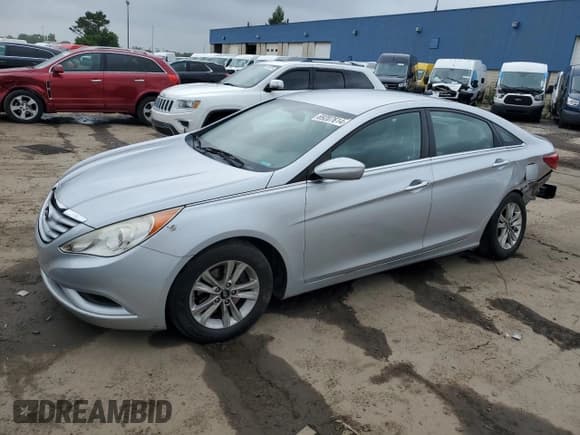 ✅ 2011 Hyundai Sonata GLS • VIN: 5NPEB4AC1BH253723 • Lot: 69207614. Listed on Copart with 130,745 mi. Free auction sales archive from the USA and detailed vehicle history report at DreamBid. Image 1.