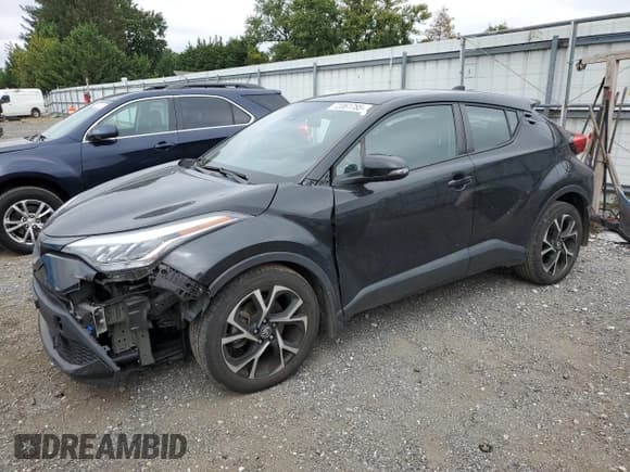 ✅ 2021 Toyota C-HR Limited • VIN: NMTKHMBX7MR135691 • Лот: 72061785. Опубликован ранее на Copart с пробегом 83 946 миль. Бесплатный доступ к архиву аукционных продаж из США и подробный отчёт об истории автомобиля на DreamBid. Изображение 1.