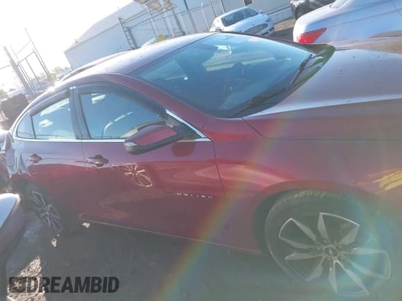 ✅ 2018 Chevrolet Malibu LT • VIN: 1G1ZD5ST5JF287326 • Lot: 43487842. Listed on IAAI with 77,516 mi. Free auction sales archive from the USA and detailed vehicle history report at DreamBid. Image 13.