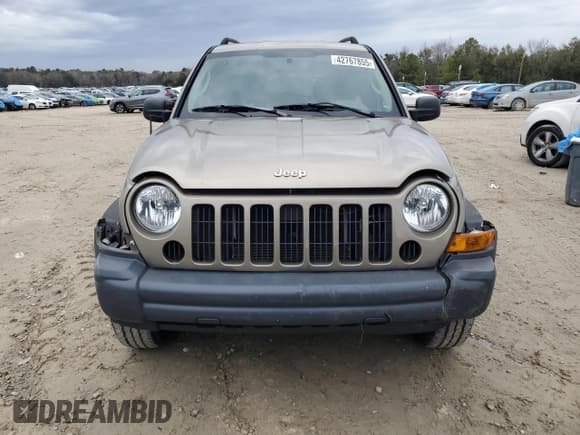 ✅ 2007 Jeep Liberty Sport • VIN: 1J8GK48K47W640010 • Lot: 42767855. Listed on Copart with 273,423 mi. Free auction sales archive from the USA and detailed vehicle history report at DreamBid. Image 5.