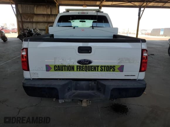 ✅ 2014 Ford F-250 XL • VIN: 1FT7X2A61EEB67695 • Lot: 60859385. Listed on Copart with 117,872 mi. Free auction sales archive from the USA and detailed vehicle history report at DreamBid. Image 6.