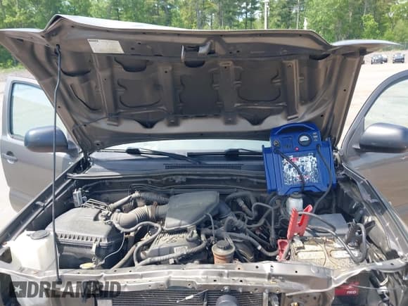 ✅ 2013 Toyota Tacoma • VIN: 5TFJX4CN2DX023064 • Lot: 42419032. Listed on IAAI with 223,413 mi. Free auction sales archive from the USA and detailed vehicle history report at DreamBid. Image 10.