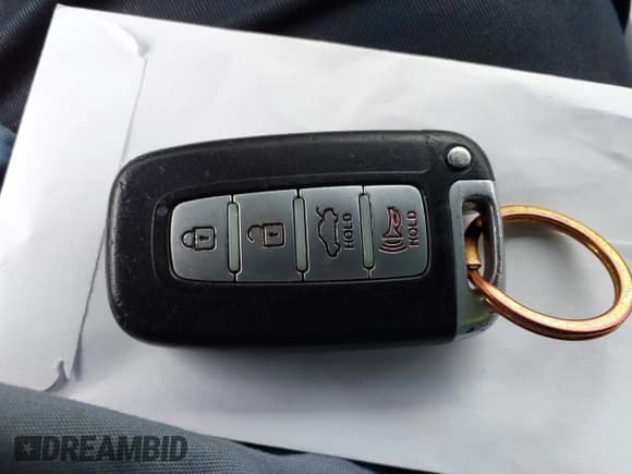 ✅ 2012 Hyundai Elantra GLS • VIN: 5NPDH4AE3CH081272 • Lot: 43624875. Listed on IAAI with 192,295 mi. Free auction sales archive from the USA and detailed vehicle history report at DreamBid. Image 11.