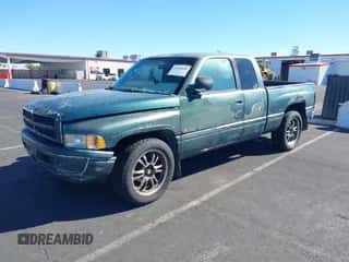 1999 Dodge 1500 с VIN 3B7HC13Y1XG165062, выставлен на аукционе IAAI как лот 43458640 с пробегом 179 329 миль миль и . История ставок и продаж доступна на DreamBid. Изображение 2.