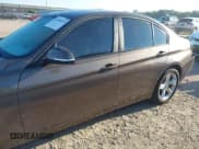 ✅ 2013 BMW 3 Series 328i xDrive • VIN: WBA3B5C53DF593946 • Лот: 43198711. Опубликован ранее на IAAI с пробегом 82 598 миль. Бесплатный доступ к архиву аукционных продаж из США и подробный отчёт об истории автомобиля на DreamBid. Изображение 14.