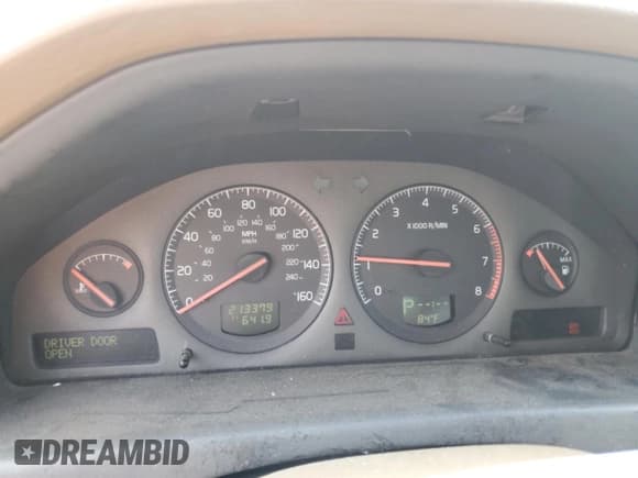 ✅ 2001 Volvo S80 • VIN: YV1TS90D911209824 • Lot: 55505175. Listed on Copart with 213,379 mi. Free auction sales archive from the USA and detailed vehicle history report at DreamBid. Image 9.