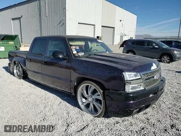 ✅ 2005 Chevrolet Silverado 1500 • VIN: 2GCFC13T251325270 • Лот: 75061414. Опубликован ранее на Copart с пробегом Не указан. Бесплатный доступ к архиву аукционных продаж из США и подробный отчёт об истории автомобиля на DreamBid. Изображение 11.
