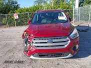 ✅ 2017 Ford Escape Titanium • VIN: 1FMCU0JD7HUA79136 • Lot: 43697186. Wystawiony na IAAI z przebiegiem 97 378 mil. Bezpłatny archiwum sprzedaży aukcyjnych z USA i szczegółowy raport historii pojazdu na DreamBid. Zdjęcie 13.