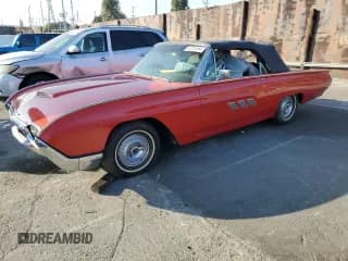 ✅ 1963 Ford Thunderbird • VIN: 3Y85Z160368 • Лот: 83225364. Опубликован ранее на Copart с пробегом 55 584 миль. Бесплатный доступ к архиву аукционных продаж из США и подробный отчёт об истории автомобиля на DreamBid. Изображение 1.