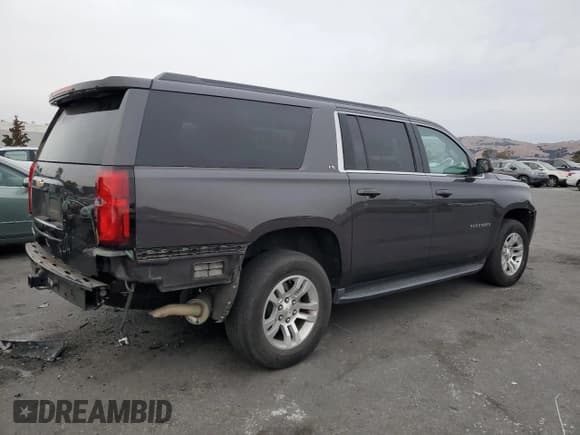✅ 2016 Chevrolet Suburban LS • VIN: 1GNSKGEC3GR410741 • Lot: 81327194. Wystawiony na Copart z przebiegiem 50 573 mil. Bezpłatny archiwum sprzedaży aukcyjnych z USA i szczegółowy raport historii pojazdu na DreamBid. Zdjęcie 3.
