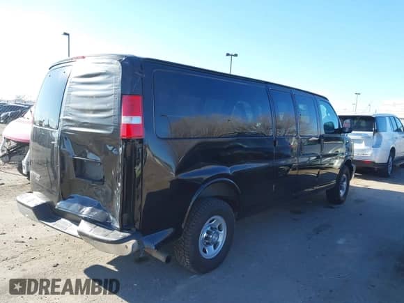 2016 Chevrolet Express Passenger LT with VIN 1GAZGPFF7G1296879, listed as a IAAI auction lot 41359934 with 169,856 mi miles and . Bid and sale history available at DreamBid. Image 4.