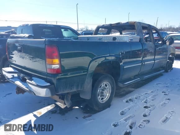 ✅ 2002 Chevrolet Silverado 2500HD LS • VIN: 1GCHC29112E126651 • Лот: 41362182. Опубликован ранее на IAAI с пробегом Не указан. Бесплатный доступ к архиву аукционных продаж из США и подробный отчёт об истории автомобиля на DreamBid. Изображение 4.