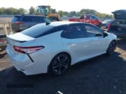 ✅ 2020 Toyota Camry XSE • VIN: 4T1K61AK8LU319250 • Lot: 43581971. Wystawiony na IAAI z przebiegiem 130 683 mil. Bezpłatny archiwum sprzedaży aukcyjnych z USA i szczegółowy raport historii pojazdu na DreamBid. Zdjęcie 4.