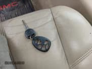 ✅ 2007 GMC Yukon SLT • VIN: 1GKFC13017J322951 • Lot: 40821553. Listed on IAAI with Not provided. Free auction sales archive from the USA and detailed vehicle history report at DreamBid. Image 11.