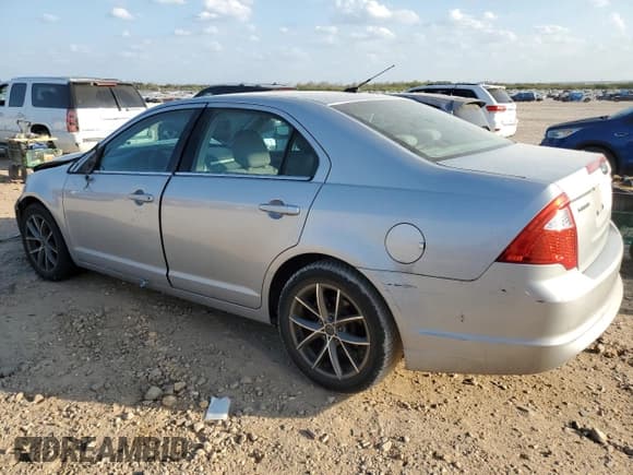 ✅ 2010 Ford Fusion SE • VIN: 3FAHP0HA8AR162977 • Lot: 89566215. Wystawiony na Copart z przebiegiem 129 854 mil. Bezpłatny archiwum sprzedaży aukcyjnych z USA i szczegółowy raport historii pojazdu na DreamBid. Zdjęcie 2.