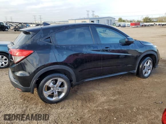 ✅ 2020 Honda HR-V LX • VIN: 3CZRU6H37LM737849 • Lot: 85931975. Wystawiony na Copart z przebiegiem 64 838 mil. Bezpłatny archiwum sprzedaży aukcyjnych z USA i szczegółowy raport historii pojazdu na DreamBid. Zdjęcie 3.