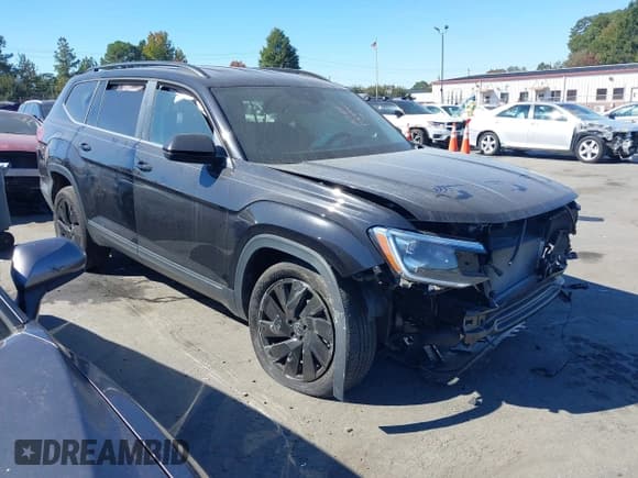 ✅ 2024 Volkswagen Atlas SE • VIN: 1V2WR2CA3RC581150 • Лот: 43466839. Опубликован ранее на IAAI с пробегом 17 558 миль. Бесплатный доступ к архиву аукционных продаж из США и подробный отчёт об истории автомобиля на DreamBid. Изображение 1.