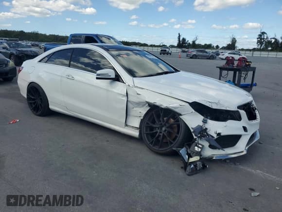 ✅ 2016 Mercedes-Benz E 400 • VIN: WDDKJ6FB2GF334903 • Lot: 89925495. Listed on Copart with 132,788 mi. Free auction sales archive from the USA and detailed vehicle history report at DreamBid. Image 4.