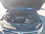 ✅ 2013 Volkswagen CC R-Line • VIN: WVWBN7AN8DE518928 • Lot: 43631672. Wystawiony na IAAI z przebiegiem 109 955 mil. Bezpłatny archiwum sprzedaży aukcyjnych z USA i szczegółowy raport historii pojazdu na DreamBid. Zdjęcie 10.