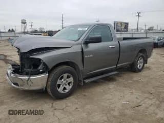 ✅ 2010 Dodge 1500 ST • VIN: 3D7JB1EP5AG104772 • Lot: 84306824. Wystawiony na Copart z przebiegiem 96 708 mil. Bezpłatny archiwum sprzedaży aukcyjnych z USA i szczegółowy raport historii pojazdu na DreamBid. Zdjęcie 1.