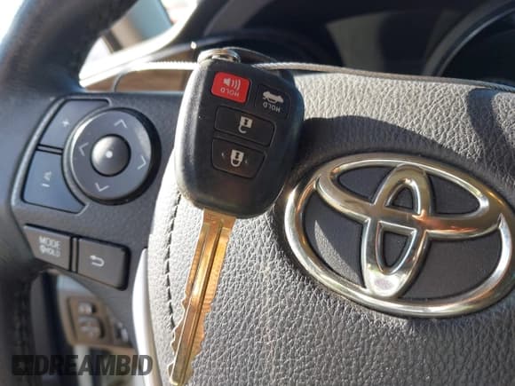 ✅ 2014 Toyota Corolla L • VIN: 2T1BURHE7EC228821 • Lot: 43204377. Listed on IAAI with 75,591 mi. Free auction sales archive from the USA and detailed vehicle history report at DreamBid. Image 11.