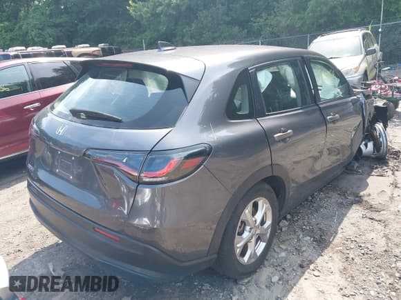 ✅ 2024 Honda HR-V LX • VIN: 3CZRZ2H3XRM779239 • Lot: 42700029. Listed on IAAI with 23,760 mi. Free auction sales archive from the USA and detailed vehicle history report at DreamBid. Image 4.