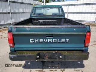 ✅ 1992 Chevrolet S-10 • VIN: 1GCCS14A3N8105494 • Лот: 54552375. Опубликован ранее на Copart с пробегом 89 342 миль. Бесплатный доступ к архиву аукционных продаж из США и подробный отчёт об истории автомобиля на DreamBid. Изображение 6.