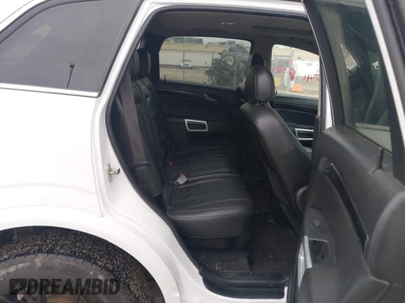 ✅ 2014 Chevrolet Captiva Sport LT • VIN: 3GNAL3EK2ES516035 • Lot: 42140541. Wystawiony na IAAI z przebiegiem 102 340 mil. Bezpłatny archiwum sprzedaży aukcyjnych z USA i szczegółowy raport historii pojazdu na DreamBid. Zdjęcie 8.