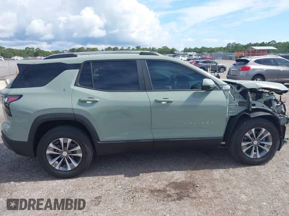 2025 Chevrolet Equinox FWD LT с VIN 3GNAXHEG9SL122003, выставлен на аукционе IAAI как лот 42254510 с пробегом 3 779 миль миль и . История ставок и продаж доступна на DreamBid. Изображение 13.