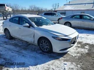 ✅ 2020 Mazda 3 • VIN: 3MZBPABL2LM122620 • Лот: 41599797. Опубликован ранее на IAAI с пробегом 17 414 миль. Бесплатный доступ к архиву аукционных продаж из США и подробный отчёт об истории автомобиля на DreamBid. Изображение 1.