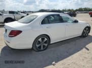 ✅ 2019 Mercedes-Benz E 300 • VIN: WDDZF4JB5KA507587 • Лот: 82518245. Опубликован ранее на Copart с пробегом 43 970 миль. Бесплатный доступ к архиву аукционных продаж из США и подробный отчёт об истории автомобиля на DreamBid. Изображение 3.