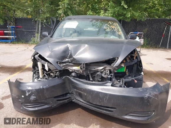 ✅ 2002 Toyota Camry XLE • VIN: 4T1BE32K02U083575 • Lot: 43056537. Wystawiony na IAAI z przebiegiem 202 531 mil. Bezpłatny archiwum sprzedaży aukcyjnych z USA i szczegółowy raport historii pojazdu na DreamBid. Zdjęcie 11.