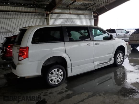 ✅ 2018 Dodge Grand Caravan SE • VIN: 2C4RDGBG4JR347479 • Lot: 91635455. Wystawiony na Copart z przebiegiem 136 490 mil. Bezpłatny archiwum sprzedaży aukcyjnych z USA i szczegółowy raport historii pojazdu na DreamBid. Zdjęcie 3.