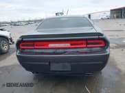 ✅ 2013 Dodge Challenger Rallye Redline • VIN: 2C3CDYAG0DH704233 • Lot: 41299191. Wystawiony na IAAI z przebiegiem 158 081 mil. Bezpłatny archiwum sprzedaży aukcyjnych z USA i szczegółowy raport historii pojazdu na DreamBid. Zdjęcie 16.