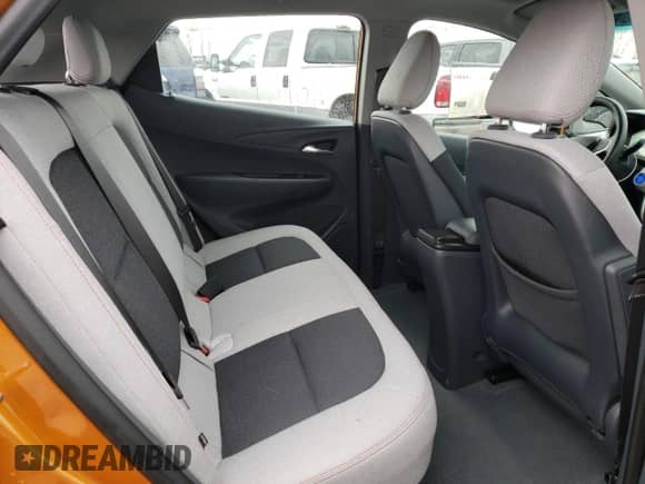 2017 Chevrolet Bolt EV LT z VIN 1G1FW6S0XH4155967, wystawiony jako Copart lot #42042844 z przebiegiem 27 120 mil mil oraz . Historia ofert i sprzedaży dostępna na DreamBid. Obrazek 10.