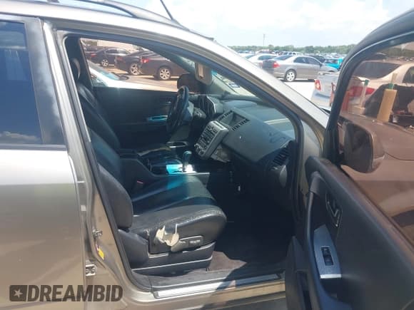 ✅ 2004 Nissan Murano SE • VIN: JN8AZ08T54W226258 • Lot: 43056995. Wystawiony na IAAI z przebiegiem 179 095 mil. Bezpłatny archiwum sprzedaży aukcyjnych z USA i szczegółowy raport historii pojazdu na DreamBid. Zdjęcie 5.