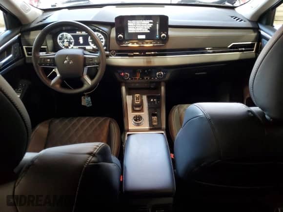 2023 Mitsubishi Outlander SEL с VIN JA4T5VA91PZ039964, выставлен на аукционе Copart как лот 90379605 с пробегом 17 653 миль миль и Списание • Salvage title. История ставок и продаж доступна на DreamBid. Изображение 8.