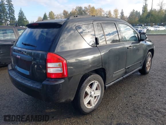 ✅ 2009 Jeep Compass Sport • VIN: 1J4FT47B99D187366 • Лот: 43618889. Опубликован ранее на IAAI с пробегом 151 967 миль. Бесплатный доступ к архиву аукционных продаж из США и подробный отчёт об истории автомобиля на DreamBid. Изображение 4.