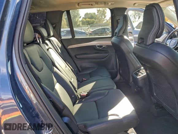 ✅ 2024 Volvo XC90 Plus Bright Theme • VIN: YV4L12PE2R1178827 • Лот: 94829115. Опубликован ранее на Copart с пробегом 15 605 миль. Бесплатный доступ к архиву аукционных продаж из США и подробный отчёт об истории автомобиля на DreamBid. Изображение 11.