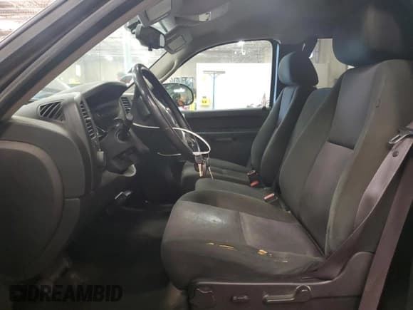 ✅ 2012 GMC Sierra 1500 SLE • VIN: 1GTR2VE76CZ180038 • Лот: 91498905. Опубликован ранее на Copart с пробегом 242 913 миль. Бесплатный доступ к архиву аукционных продаж из США и подробный отчёт об истории автомобиля на DreamBid. Изображение 7.