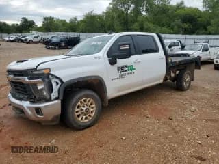 ✅ 2025 Chevrolet Silverado 2500HD LT • VIN: 1GB1KNEY8SF230870 • Lot: 67579875. Wystawiony na Copart z przebiegiem Nie podano. Bezpłatny archiwum sprzedaży aukcyjnych z USA i szczegółowy raport historii pojazdu na DreamBid. Zdjęcie 1.