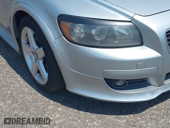 ✅ 2009 Volvo C30 • VIN: YV1MK672592134665 • Лот: 42929346. Опубликован ранее на IAAI с пробегом 62 794 миль. Бесплатный доступ к архиву аукционных продаж из США и подробный отчёт об истории автомобиля на DreamBid. Изображение 6.