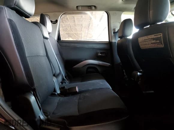 ✅ 2012 Mitsubishi Outlander SE • VIN: JA4AS3AW1CU001250 • Lot: 68048965. Wystawiony na Copart z przebiegiem 264 636 mil. Bezpłatny archiwum sprzedaży aukcyjnych z USA i szczegółowy raport historii pojazdu na DreamBid. Zdjęcie 10.